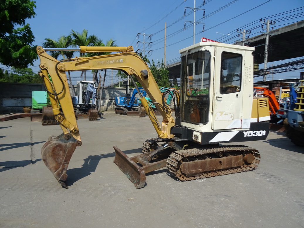 รถขุดเล็ก Yanmar YB301